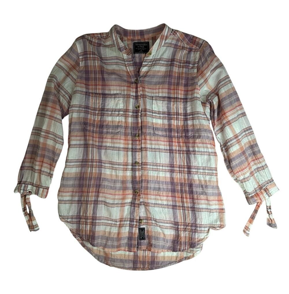ABERCROMBIE & FITCH white & multi-color plaid button-down shirt. medium